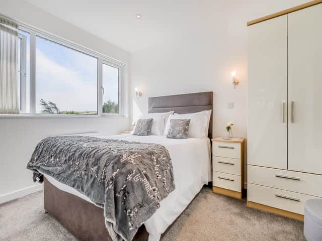 Double bedroom | Sand Dunes - Bonnie View Beach Apartments, Holywell Bay