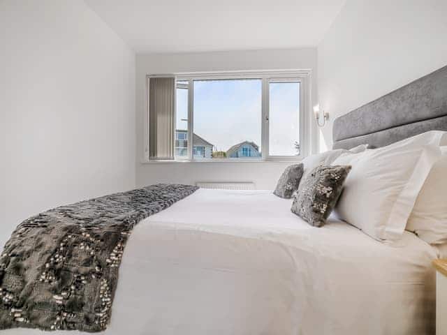 Double bedroom | Sand Dunes - Bonnie View Beach Apartments, Holywell Bay
