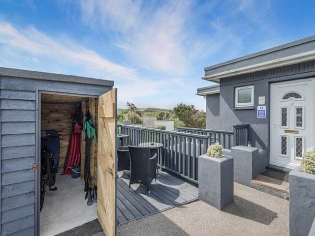 Exterior | Sand Dunes - Bonnie View Beach Apartments, Holywell Bay