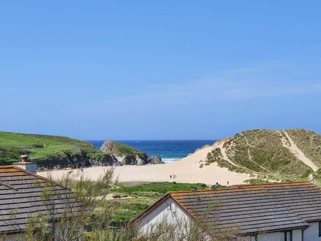 Surrounding area | Sand Dunes - Bonnie View Beach Apartments, Holywell Bay