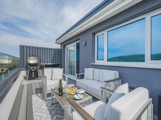 Terrace | Blue Horizons - Bonnie View Beach Apartments, Holywell Bay