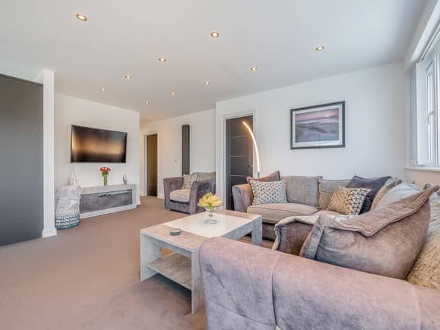 Open plan living space | Blue Horizons - Bonnie View Beach Apartments, Holywell Bay