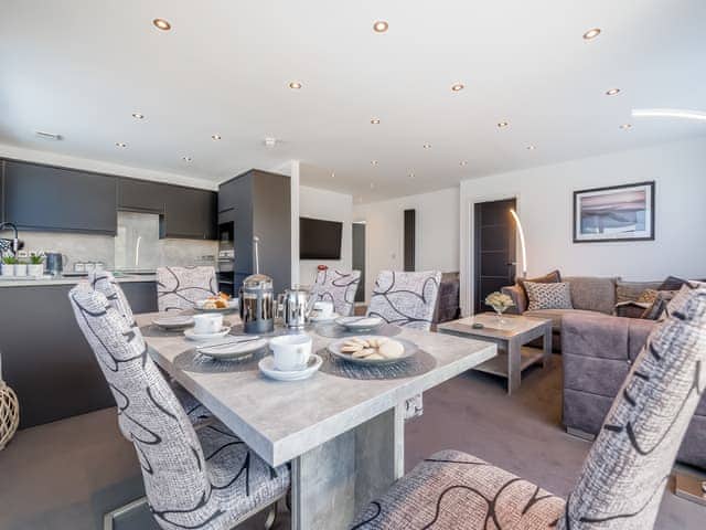 Open plan living space | Blue Horizons - Bonnie View Beach Apartments, Holywell Bay