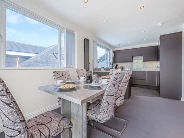 Open plan living space | Blue Horizons - Bonnie View Beach Apartments, Holywell Bay