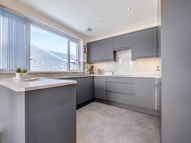 Open plan living space | Blue Horizons - Bonnie View Beach Apartments, Holywell Bay