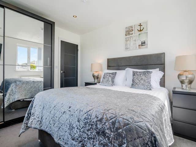 Double bedroom | Blue Horizons - Bonnie View Beach Apartments, Holywell Bay