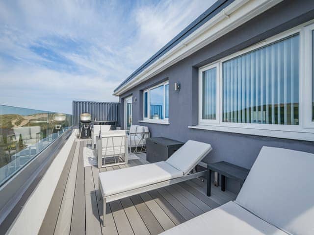 Terrace | Blue Horizons - Bonnie View Beach Apartments, Holywell Bay