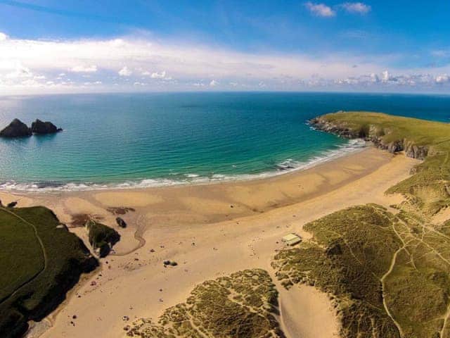 Surrounding area | Blue Horizons - Bonnie View Beach Apartments, Holywell Bay