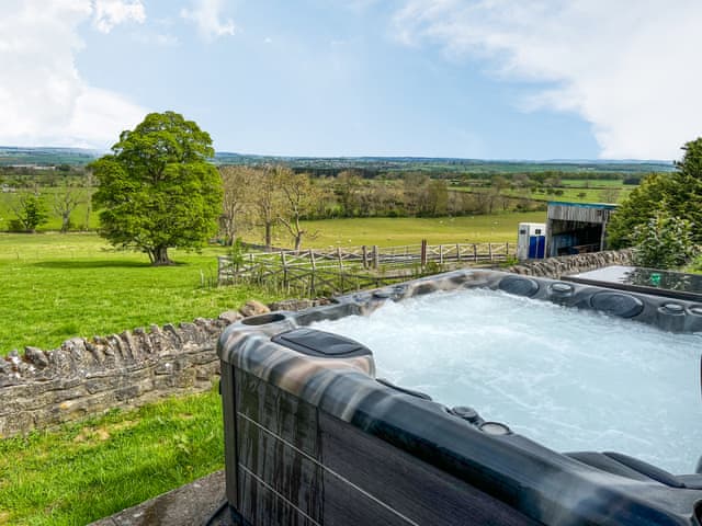 Jacuzzi | Cross Keys Farm, Boldron, near Barnard Castle