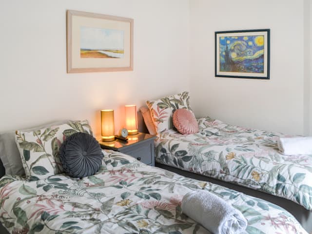 Twin bedroom | By The Sea, Newbiggin-by-the-Sea
