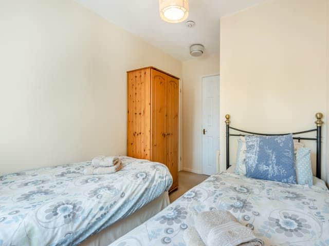 Twin bedroom | Rainbow’s End, Bowness-on-Windermere