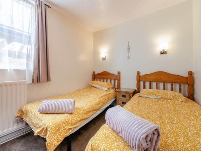 Twin bedroom | Captain’s Quarters - Keel Lodges, Staithes, near Whitby