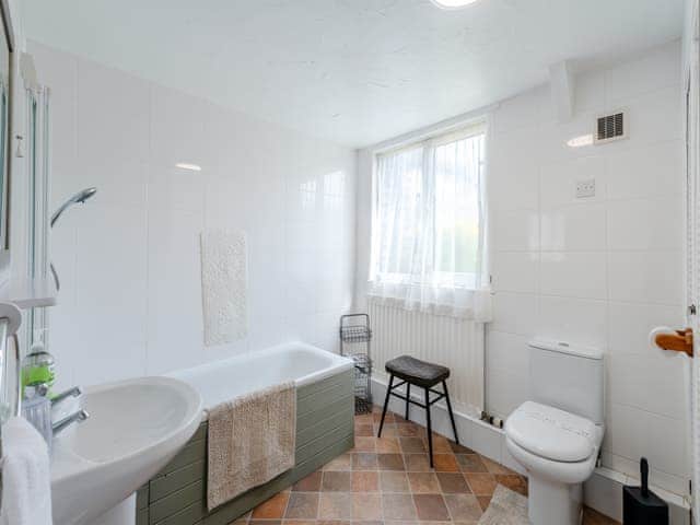 Bathroom | Captain’s Quarters - Keel Lodges, Staithes, near Whitby