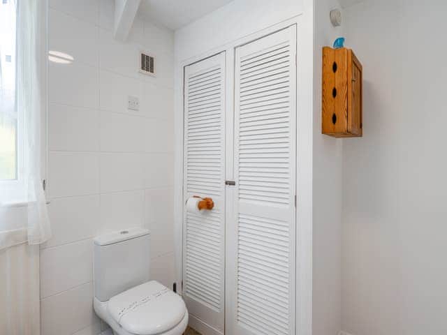 Bathroom | Captain’s Quarters - Keel Lodges, Staithes, near Whitby