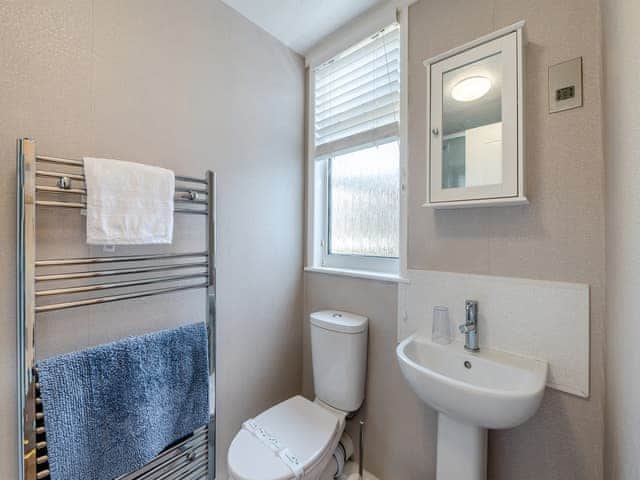 Bathroom | Captain’s Quarters - Keel Lodges, Staithes, near Whitby