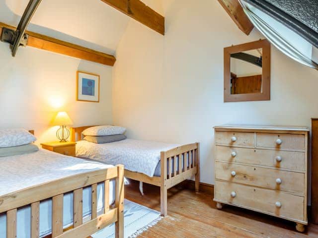 Twin bedroom | Turpins Cottage, Blackbrook, near Belper