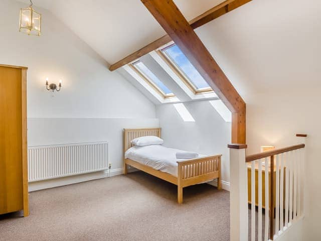 Twin bedroom | Willow Barn - Beech Farm Barns, Neatishead, near Norwich