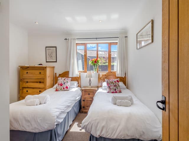 Twin bedroom | Beech Barn - Beech Farm Barns, Neatishead, near Norwich