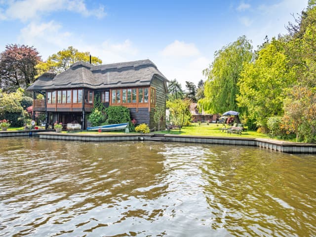 Exterior | Riversdale Cottage, Irstead, near Wroxham