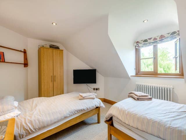Twin bedroom | Riversdale Cottage, Irstead, near Wroxham