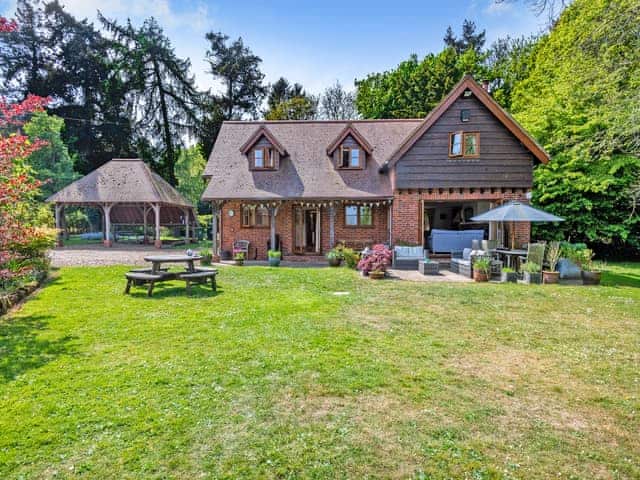 Exterior | Riversdale Cottage, Irstead, near Wroxham