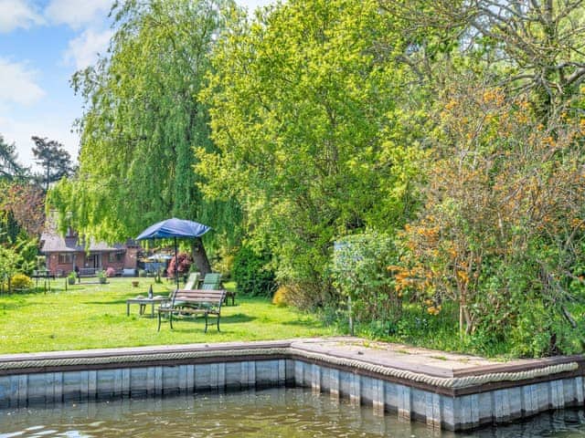 Garden | Riversdale Cottage, Irstead, near Wroxham
