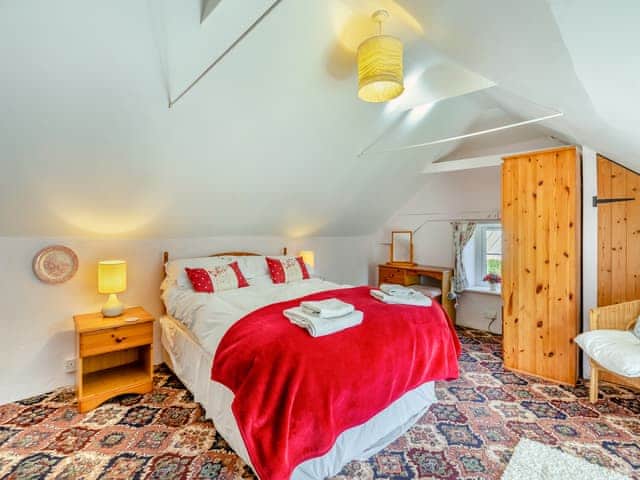 Double bedroom | Little Thatch, Netherbury, near Beaminster