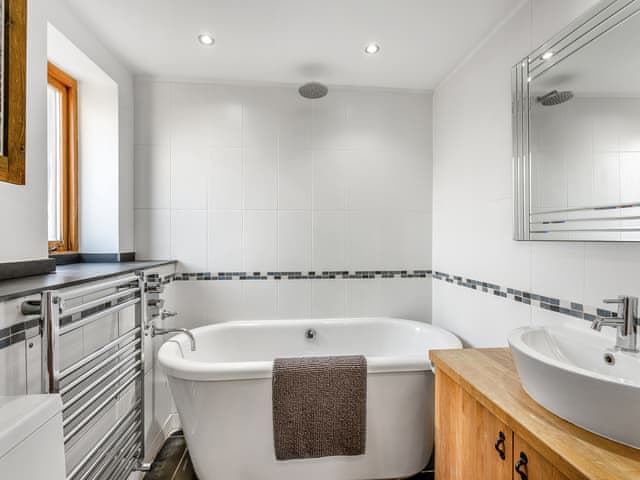 Bathroom | Liston Hall Barn, Gosfield