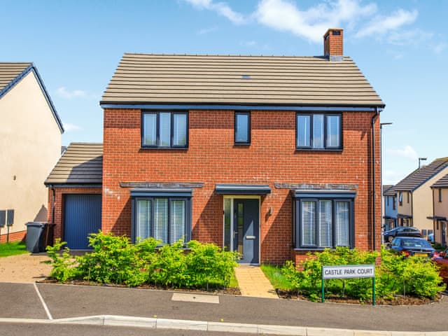 Exterior | Castle Park, Paignton