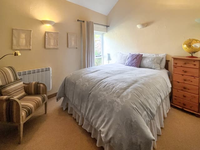 Double bedroom | Broadlea, North Green