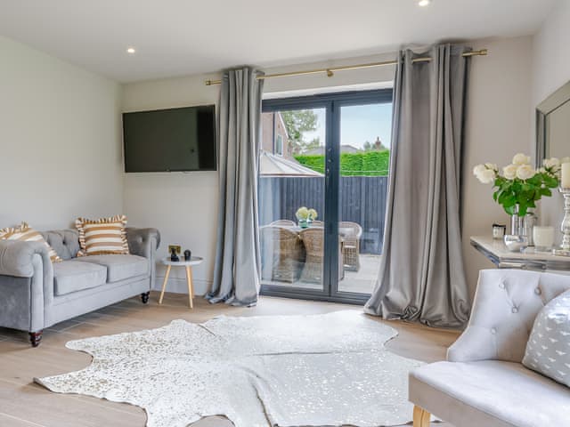 Double bedroom | Moat Farm, Tring