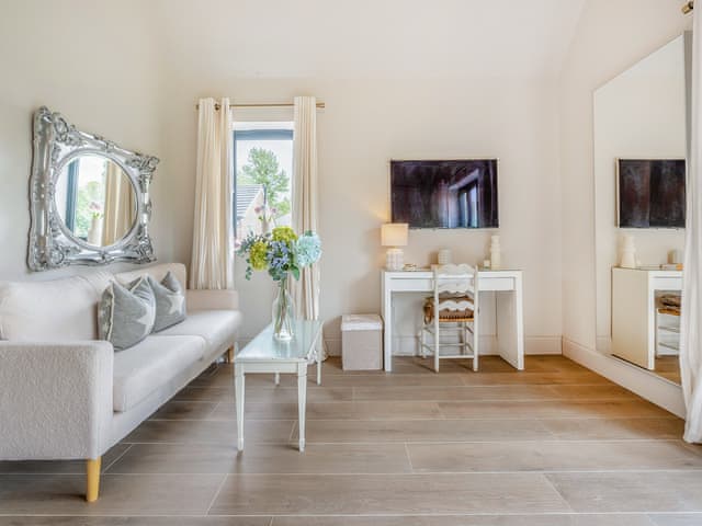 Double bedroom | Moat Farm, Tring