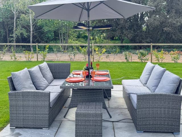 Sitting-out-area | Seafields, Sidestrand