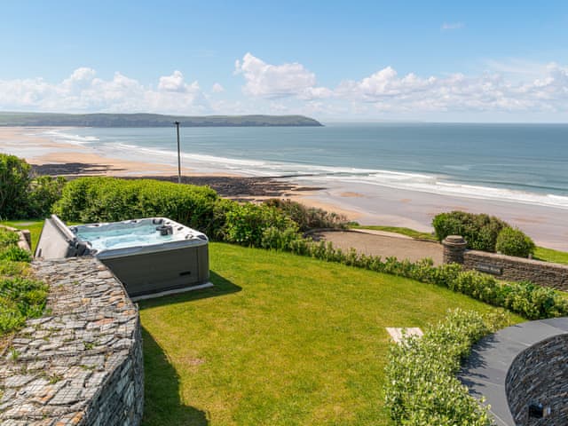 Hot tub | Cyan, Woolacombe and Croyde