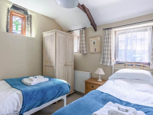 Twin bedroom | Cross Cottage - Sandy Barn Cottages, St Breward, Bodmin Moor