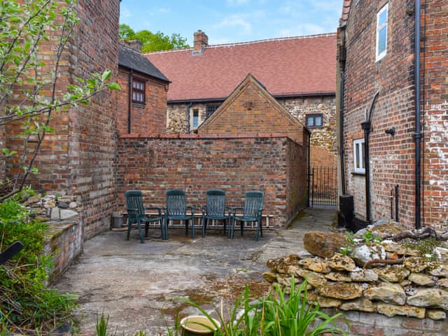 Patio | Priory Cottage, King&rsquo;s Lynn