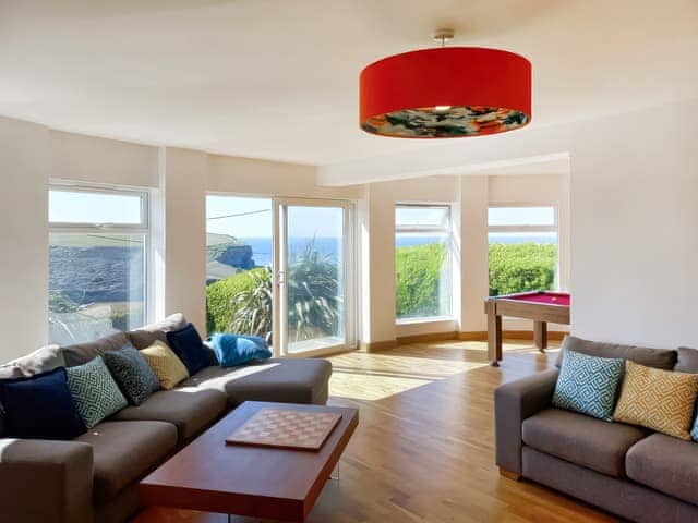 Living area | Ocean View, Mawgan Porth