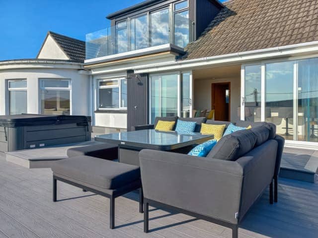 Decking | Ocean View, Mawgan Porth