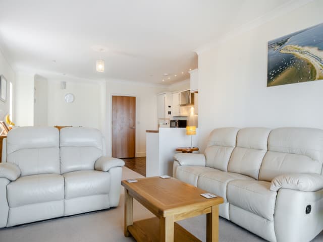 Open plan living space | Bay View - Esplanade Escapes, Shanklin