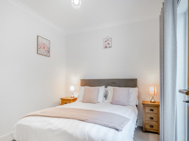 Double bedroom | Bay View - Esplanade Escapes, Shanklin