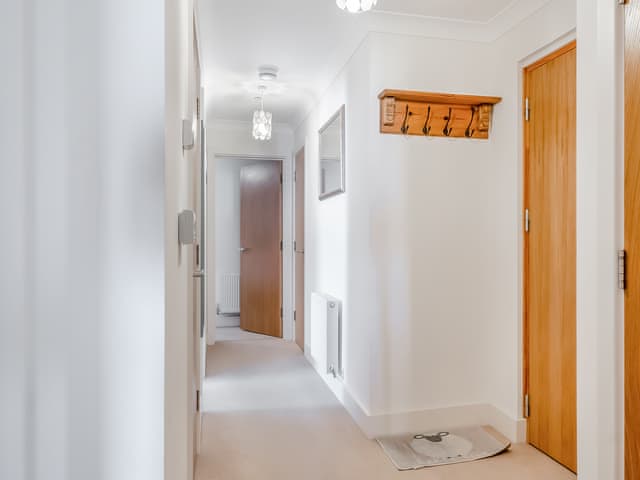 Hallway | Bay View - Esplanade Escapes, Shanklin