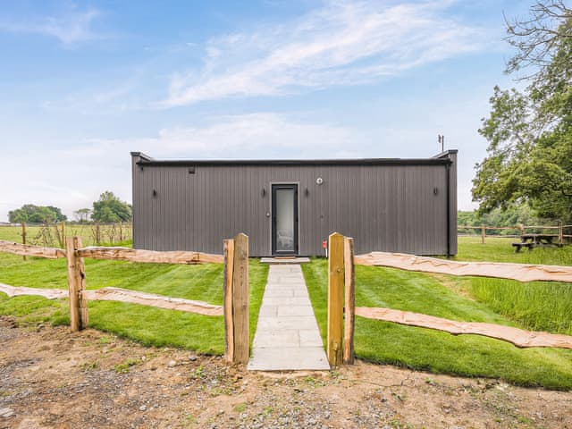 Exterior | Hillview, Horsham