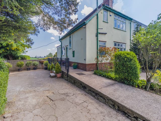 Exterior | Bryn TorThe Gardener’s House, Bolsover, near Chesterfield