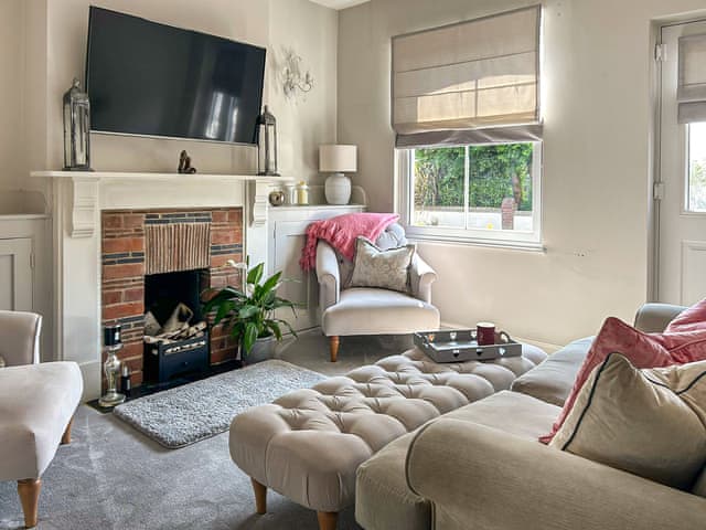 Living area | Lavender Cottage, Frinton-on-Sea