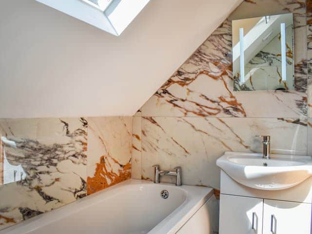 Bathroom | Normanby House, Whitby