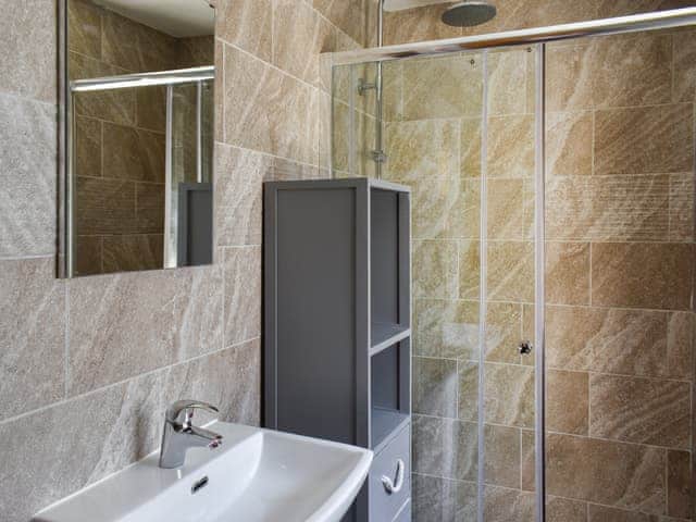 Bathroom | Normanby House, Whitby
