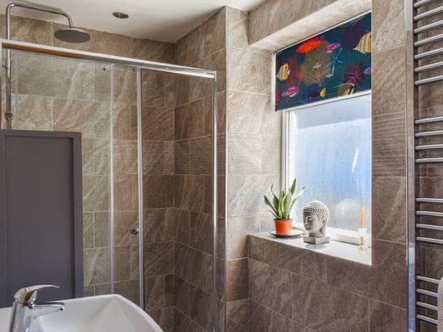 Bathroom | Normanby House, Whitby