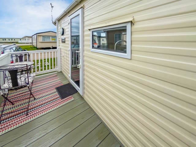 Exterior | Sea Escape, Camber, Rye