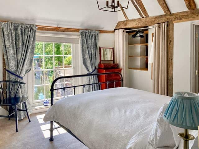 Double bedroom | Eastbridge Canterbury - The Friars Apartment, Eastbridge Hospital - Eastbridge Holidays, Canterbury