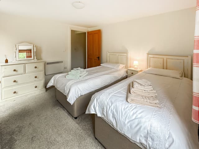 Twin bedroom | The Old Sawmill One, Plumpton Green